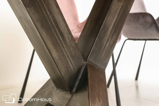 Eettafel Tower Living Yunta