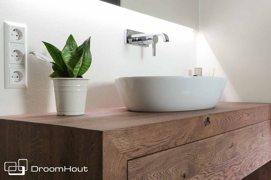 Add atmosphere to your bathroom with wood
