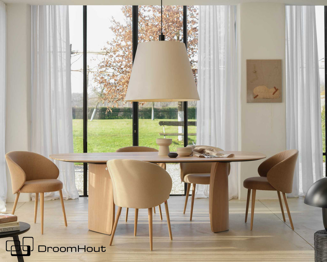 De Mobitec Dolmen eettafel – tijdloze luxe in massief hout
