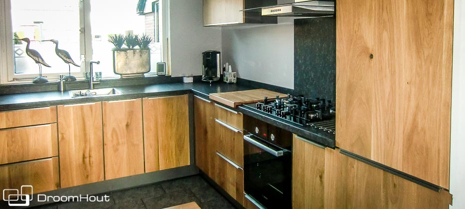 Keukenrenovatie met massief houten deuren