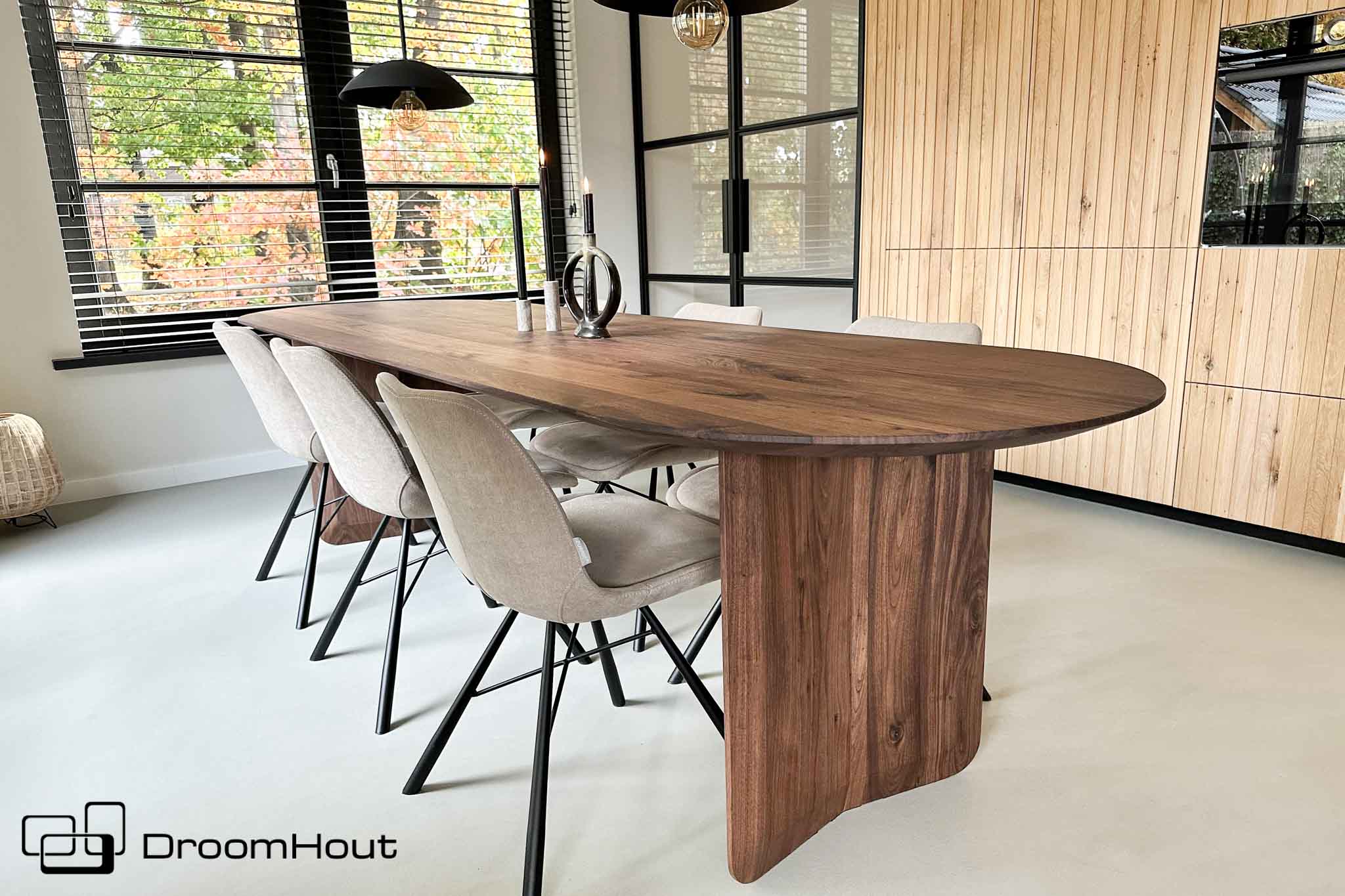 Luxe design eettafels van massief hout - by DroomHout