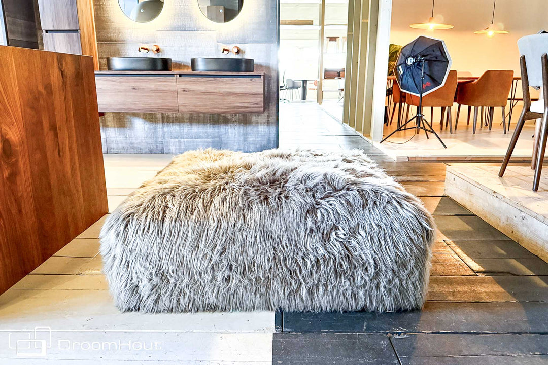 Hocker Vetsak sofa seat XL flokati grey - laatste showroommodel