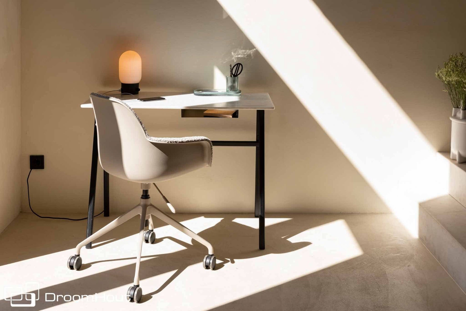 Bureaustoel Zuiver Swivel met armleuningen DroomHout